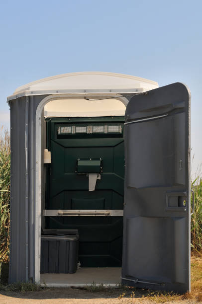 Best Portable restroom trailer rental  in Laurium, MI